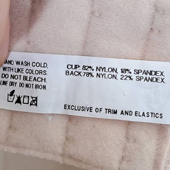 Bali Women's Plus Size Lace 'N Smooth Seamless Underwire Bra size 40 C - Picture 6 of 6